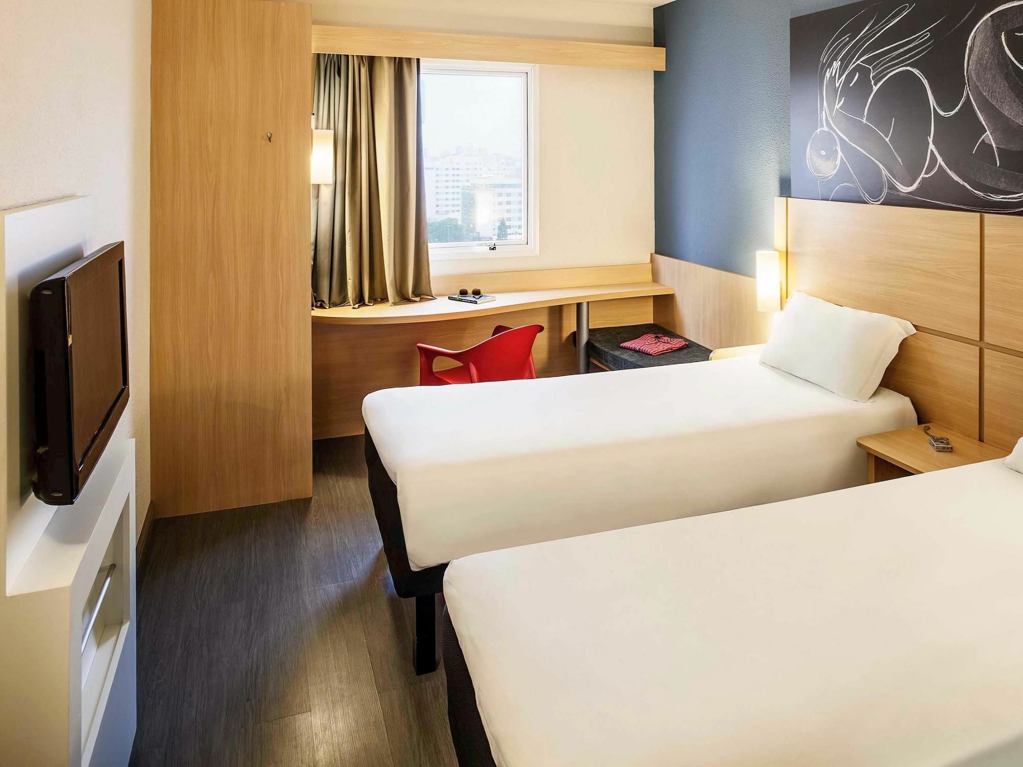 ホテル Ibis マカエ エクステリア 写真